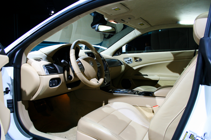 Illustration for article titled 2010 Jaguar XKR Revealed With 510 HP